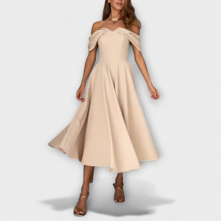 Romy - Elegancka maxi sukienka off-the-shoulder z drapowaniem