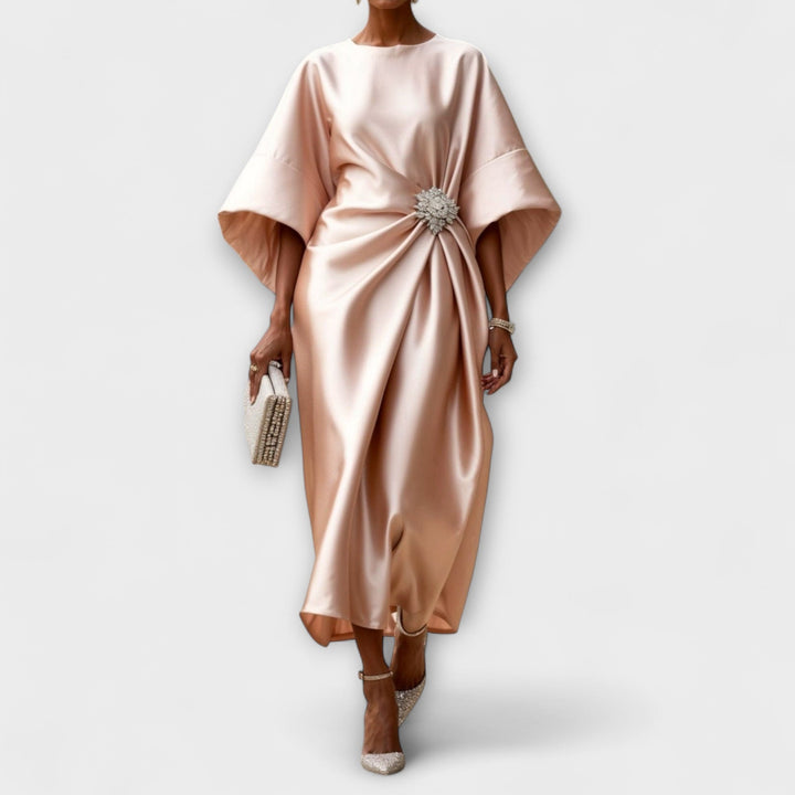 Luksusowa satynowa maxi sukienka z blaskiem