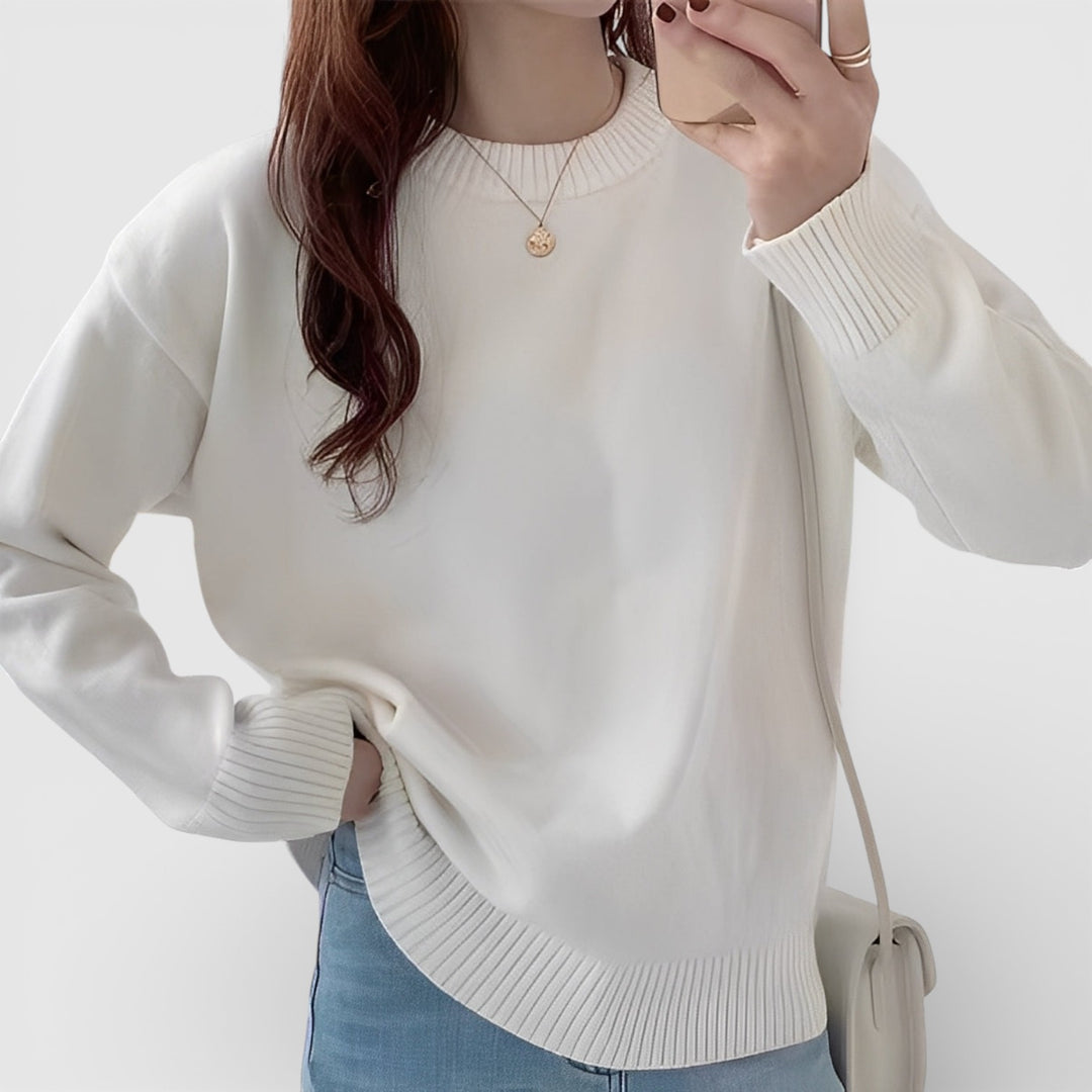 Celina – Oversize’owy sweter o minimalistycznym designie