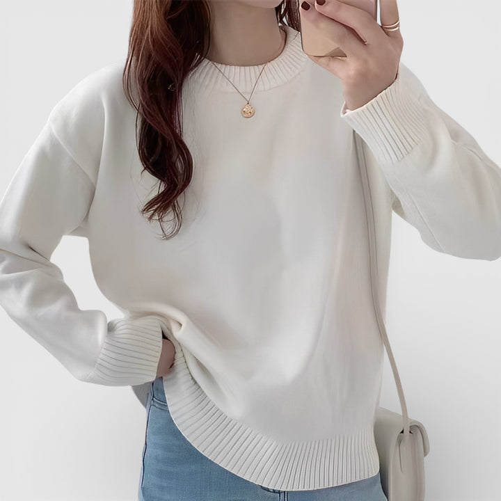 Celina – Oversize’owy sweter o minimalistycznym designie