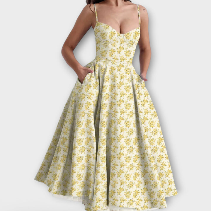 Mélie – Lekkie letnie sukienki z koronkowym detalem