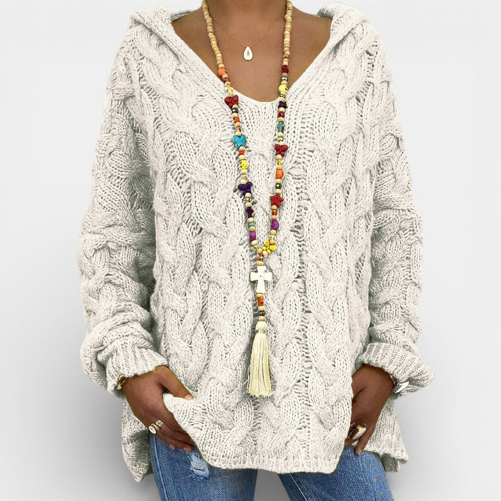 Mila – Dzianinowy sweter z warkoczowym splotem