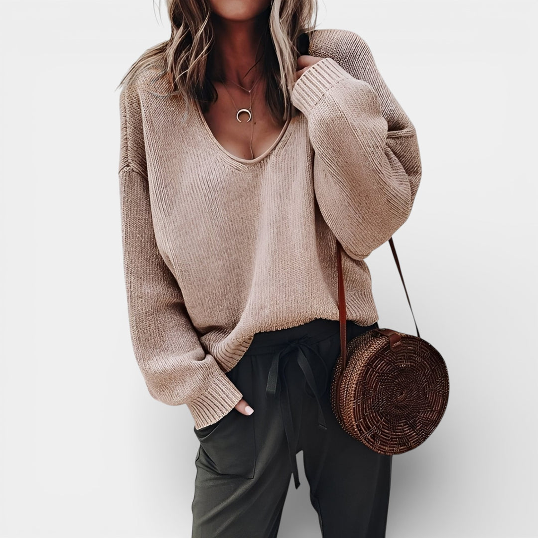 Martyna – Dzianinowy sweter z dekoltem V