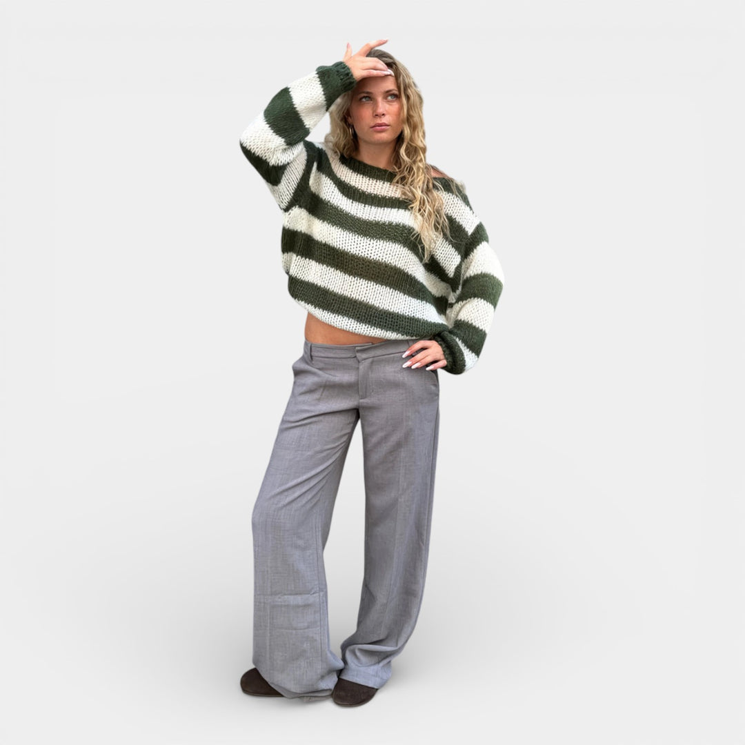 Klementyna – Pasiasty sweter o luźnym kroju