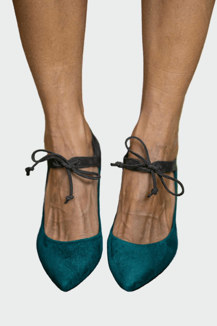 Magdaléna Sofistikowane Czółenka Z Paskiem Na Kostce