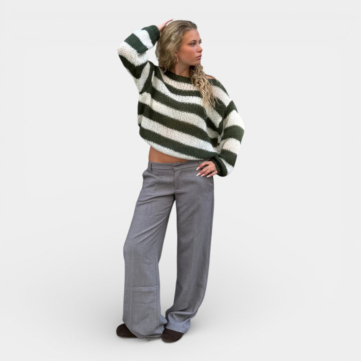 Klementyna – Pasiasty sweter o luźnym kroju