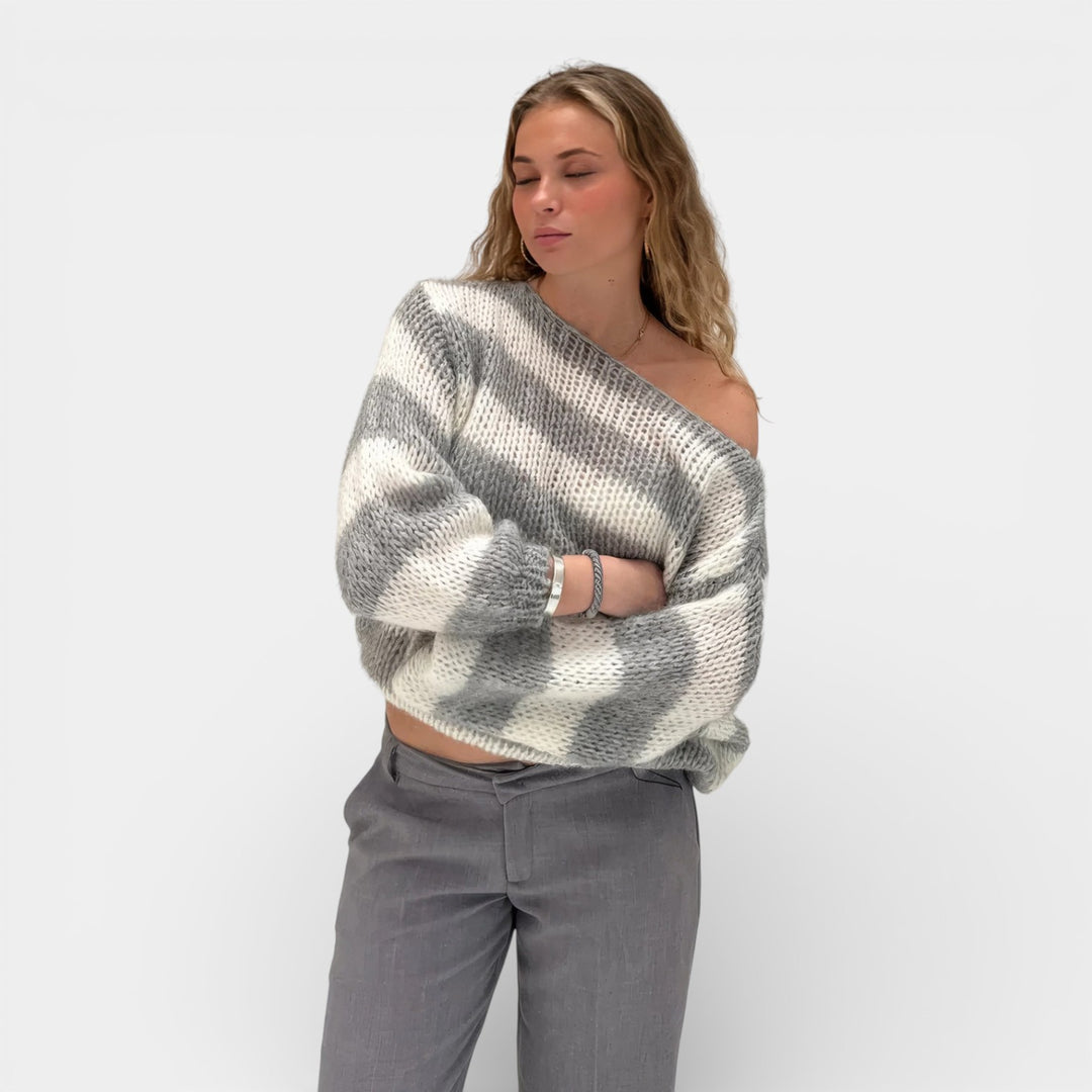 Klementyna – Pasiasty sweter o luźnym kroju