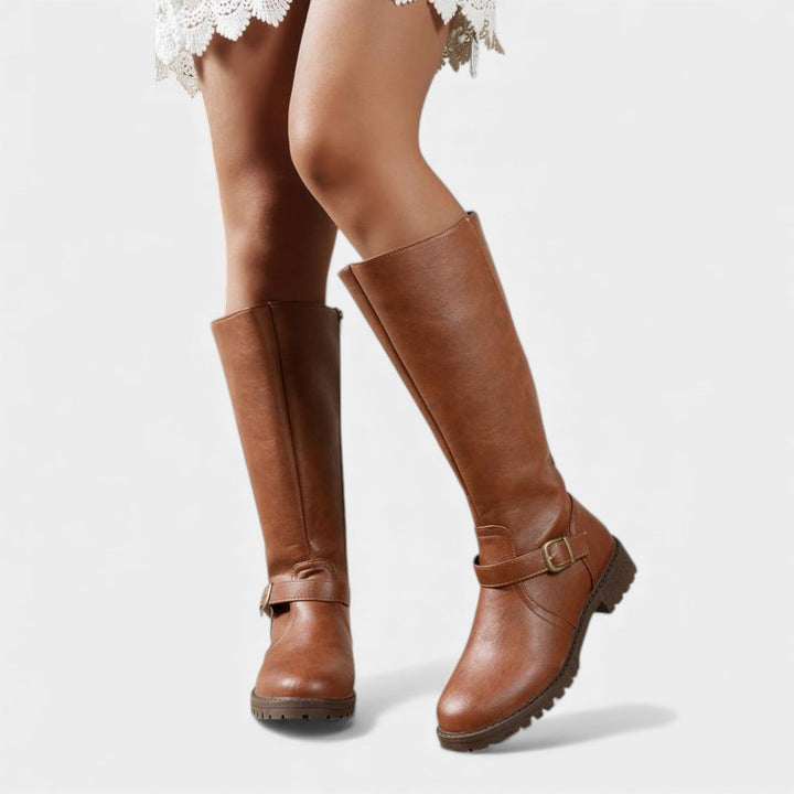 ROZAVIJA – Eleganckie botki na całodniowy komfort