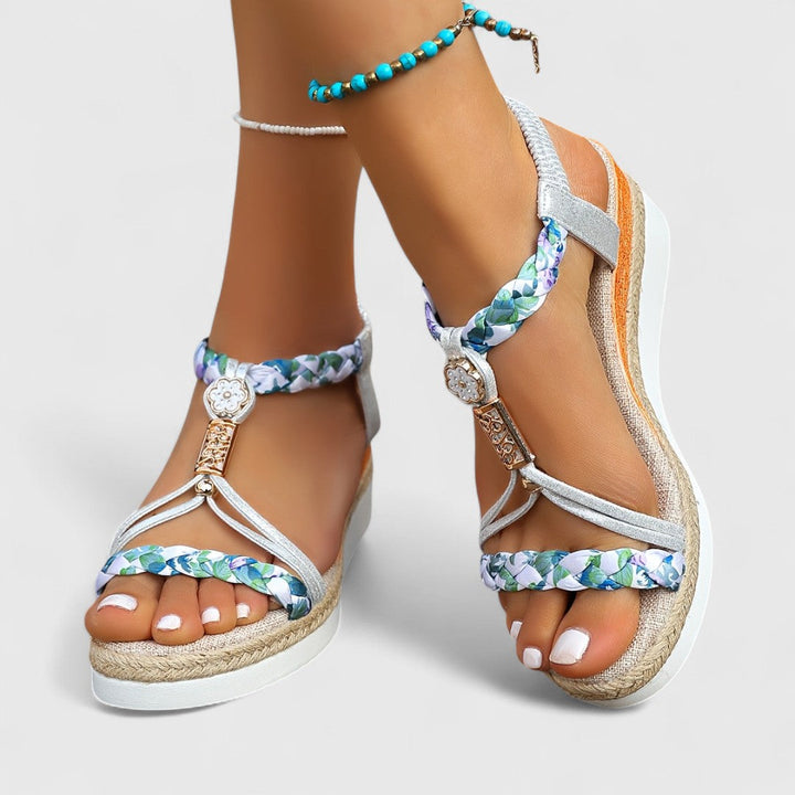 Lenka - Wygodne sandały na koturnie