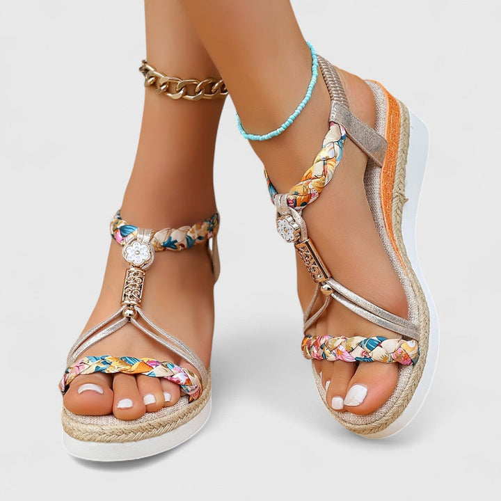 Lenka - Wygodne sandały na koturnie