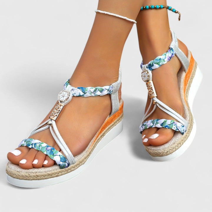 Lenka - Wygodne sandały na koturnie