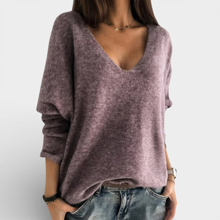 Gabriela – Lekki, luźny sweter z głębokim dekoltem w serek