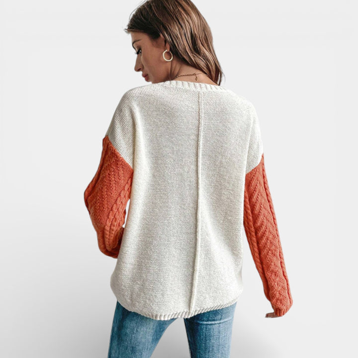 Kalina – Dzianinowy sweter z opuszczonymi ramionami i kieszenią