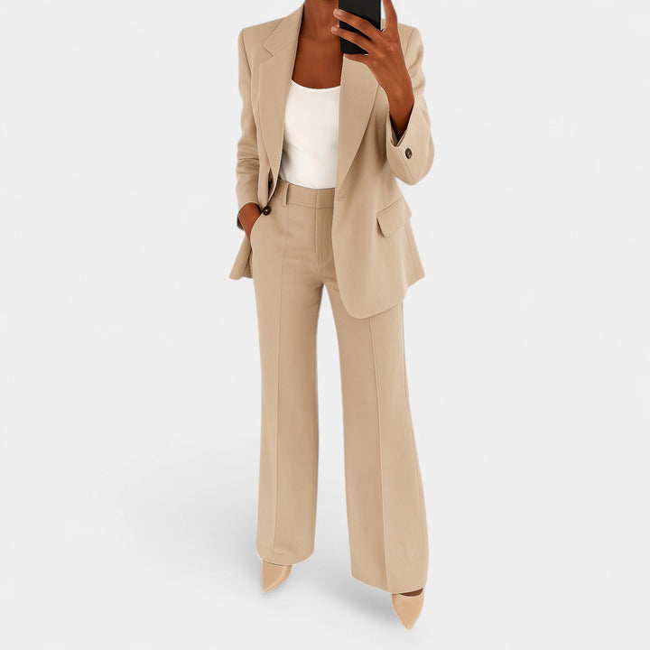 Markéta – Damski kostium