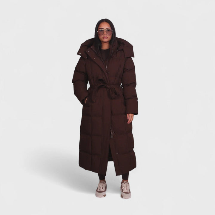 Carmen - Długi puchowy płaszcz z paskiem