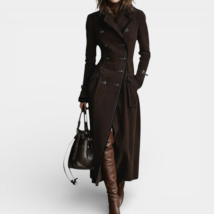 Genowefa – Długi płaszcz dwurzędowy o rzeźbionej sylwetce