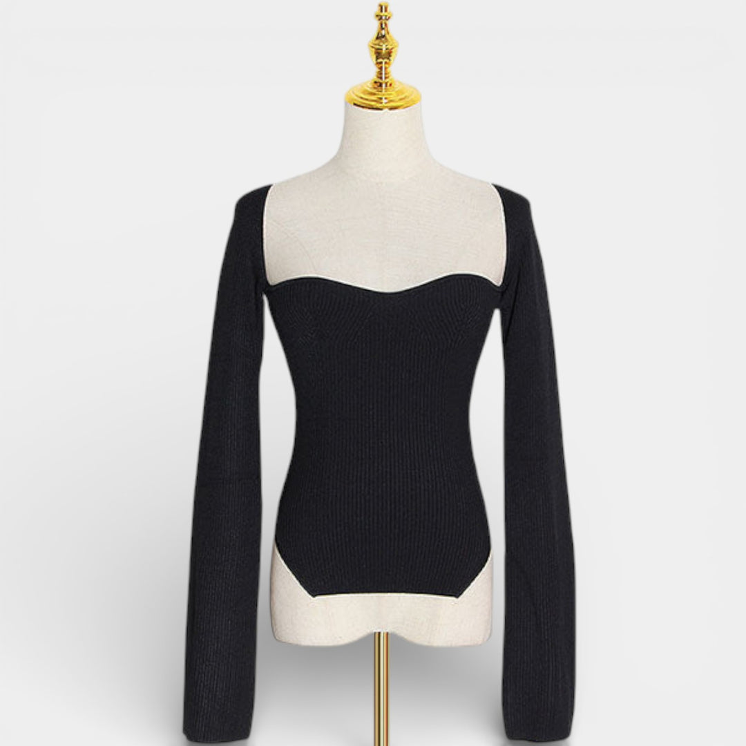 Kalina – Dopasowany sweter z dzianiny z kwadratowym dekoltem