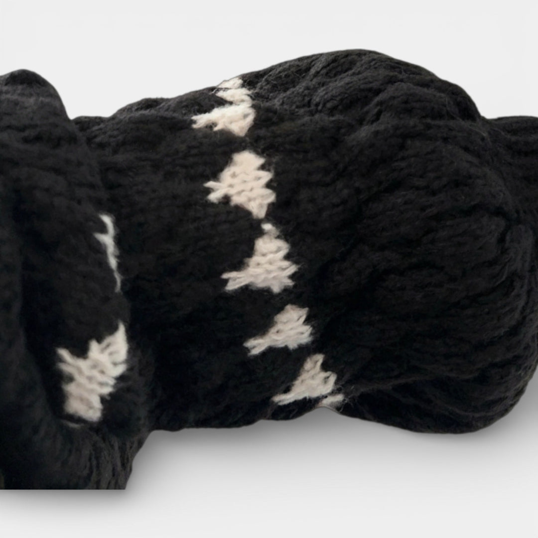 Sabina – Klasyczny sweter z geometrycznym wzorem