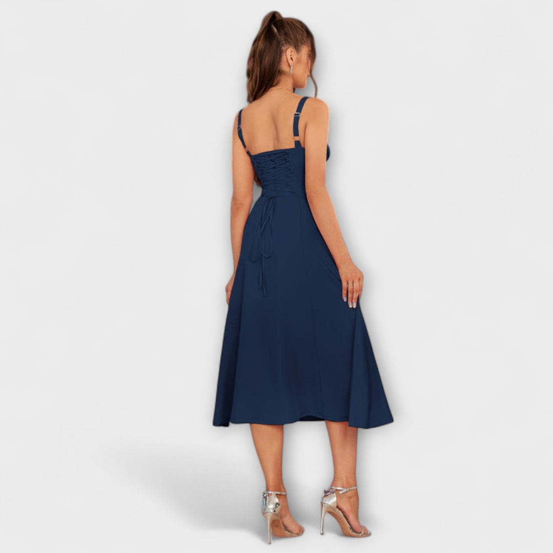 Nadzieja - Różowa sukienka z detalem rozcięcia