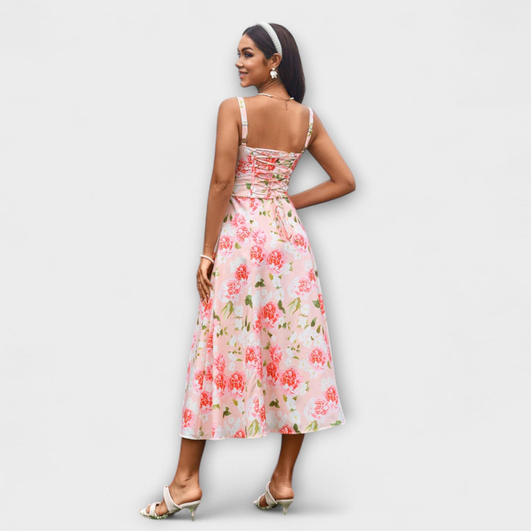 Nadzieja - Różowa sukienka z detalem rozcięcia