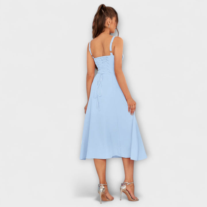 Nadzieja - Różowa sukienka z detalem rozcięcia