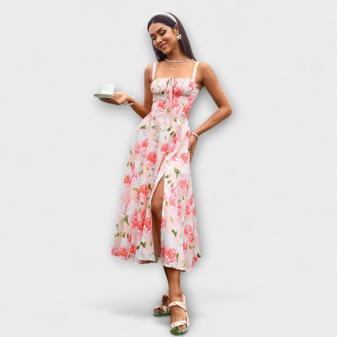 Nadzieja - Różowa sukienka z detalem rozcięcia