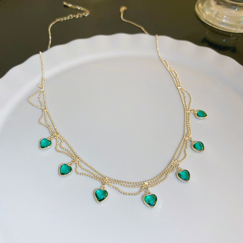 Naszyjnik w kształcie serca