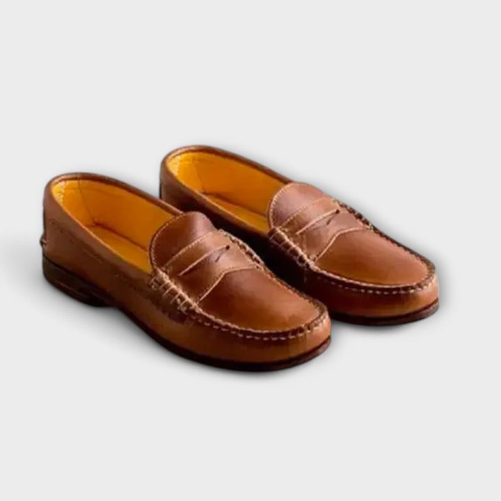 Klasyczne damskie loafersy