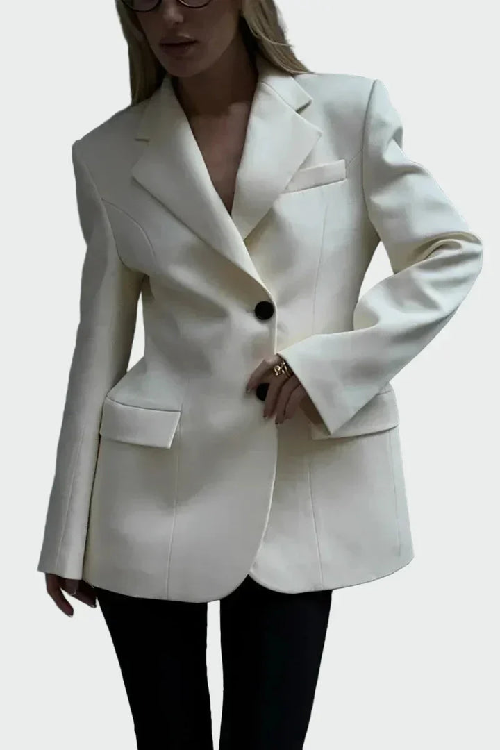 Moolie - Marynarka z Imponującą Linią i Guzikami