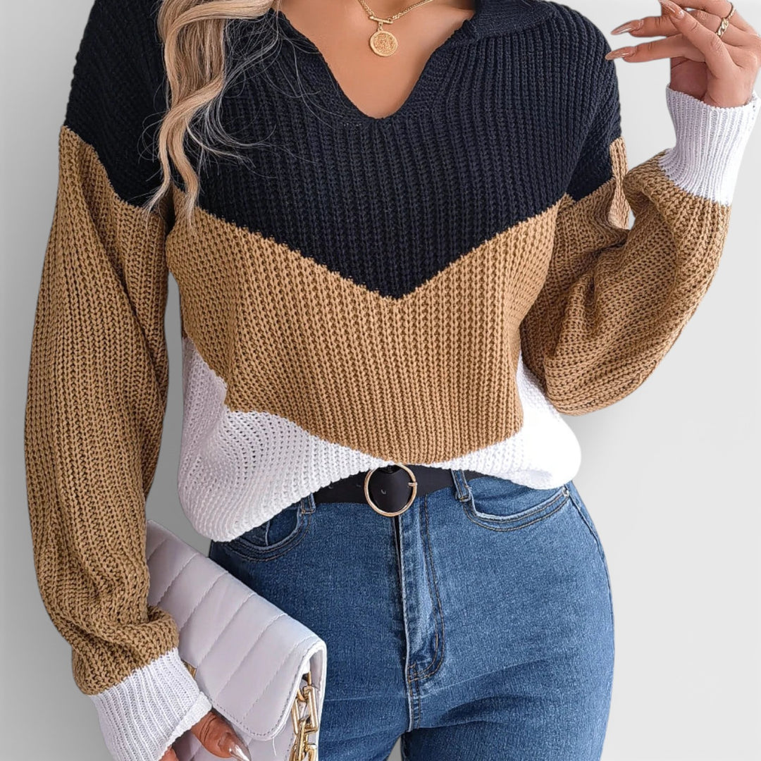 Jolanta – Patchworkowy sweter z dekoltem w serek