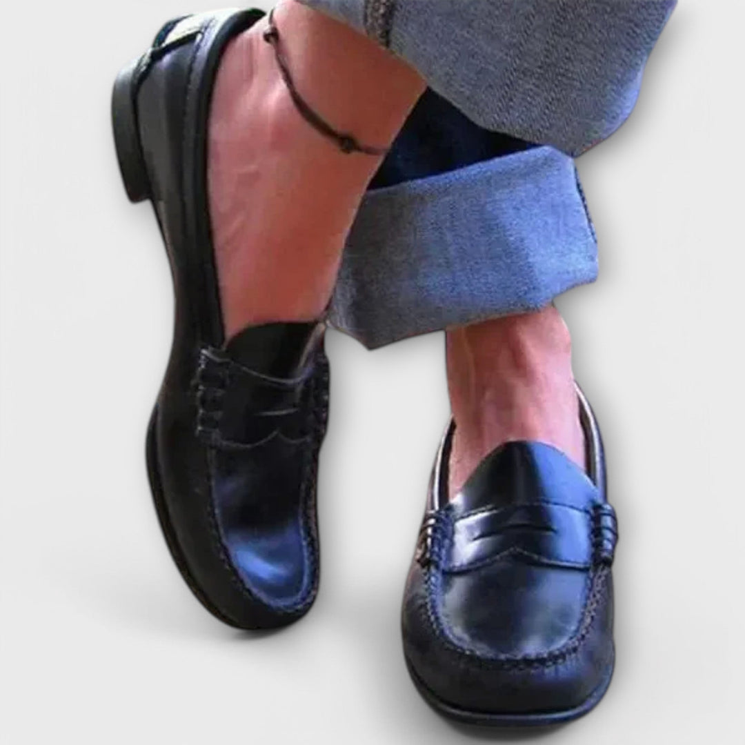 Klasyczne damskie loafersy