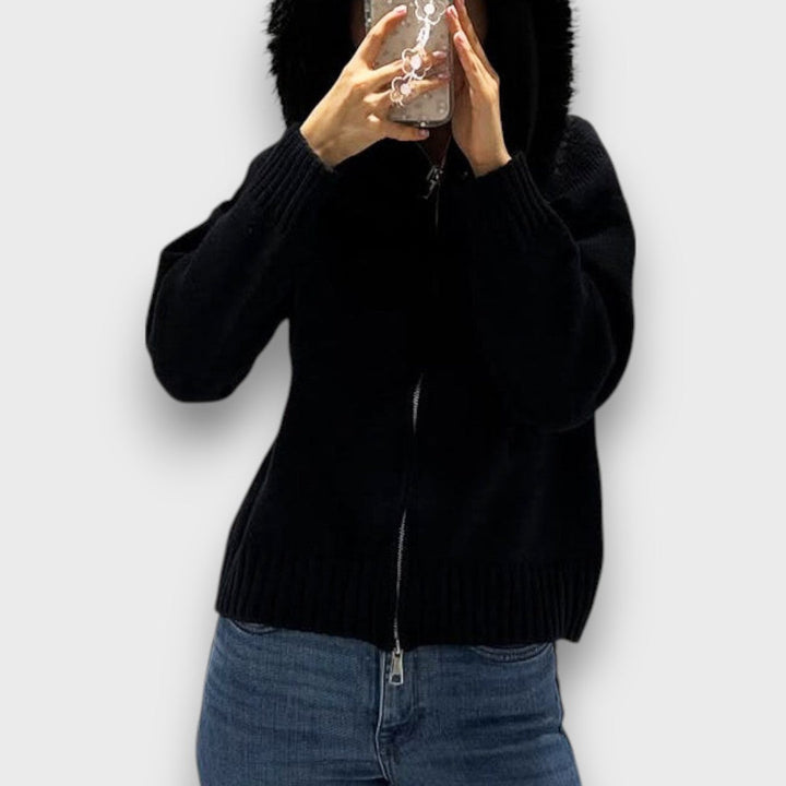Alisanne – Sweter z zamkiem i kołnierzem z futra sztucznego