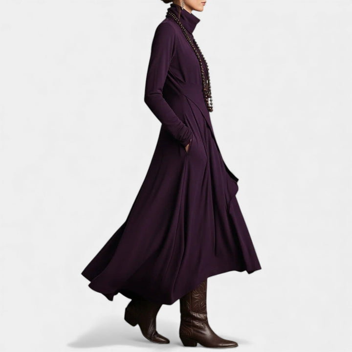 Julija – Asymetryczna sukienka maxi z drapowanymi detalami