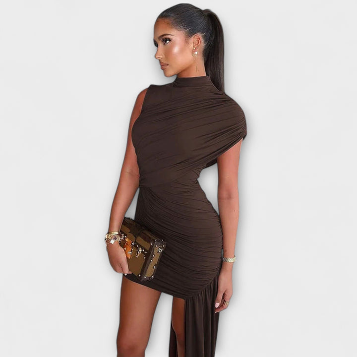 Lila - Stylowe, wąskie sukienki z okrągłym dekoltem i fałdami