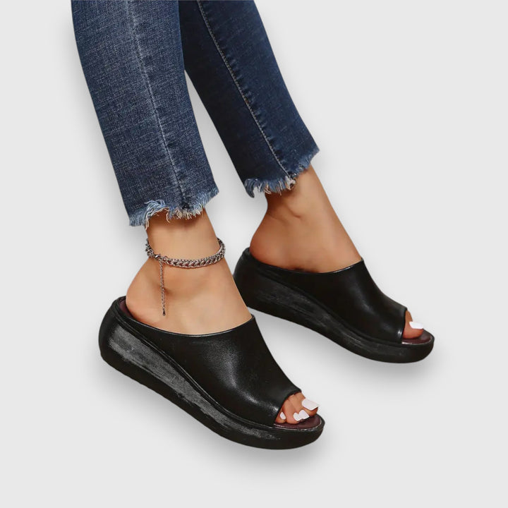 Amelie - Miękkie sandały z sztucznej skóry