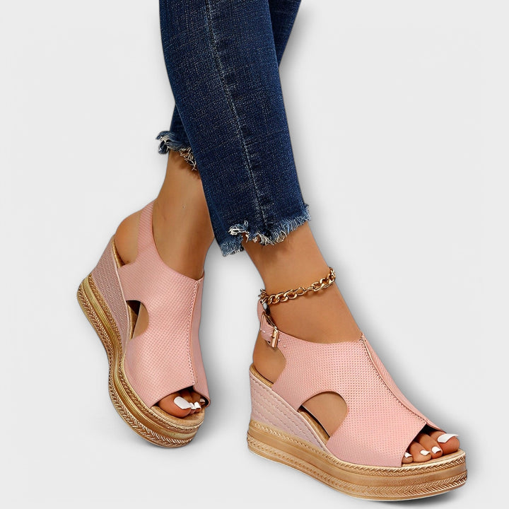 Rosalie - Innowacyjne ortopedyczne sandały