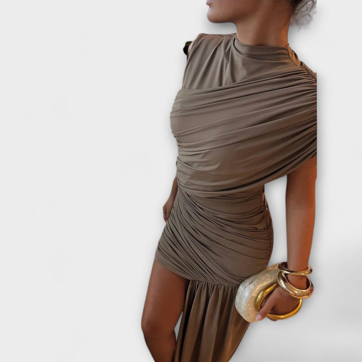 Lila - Stylowe, wąskie sukienki z okrągłym dekoltem i fałdami