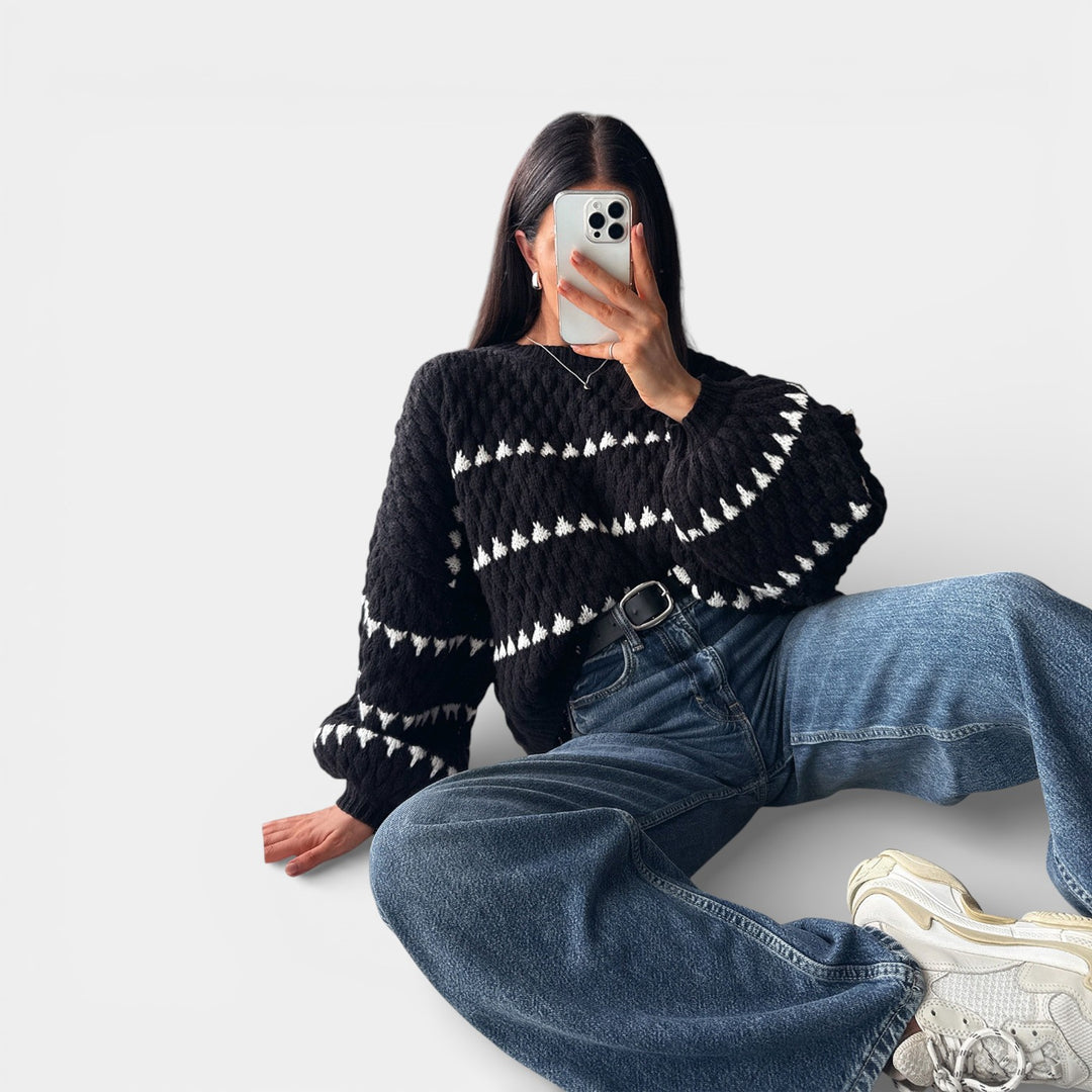 Sabina – Klasyczny sweter z geometrycznym wzorem