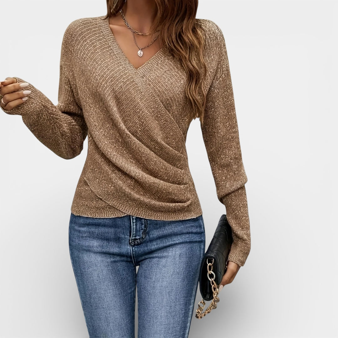 Aniela– Sweter kopertowy z dekoltem V