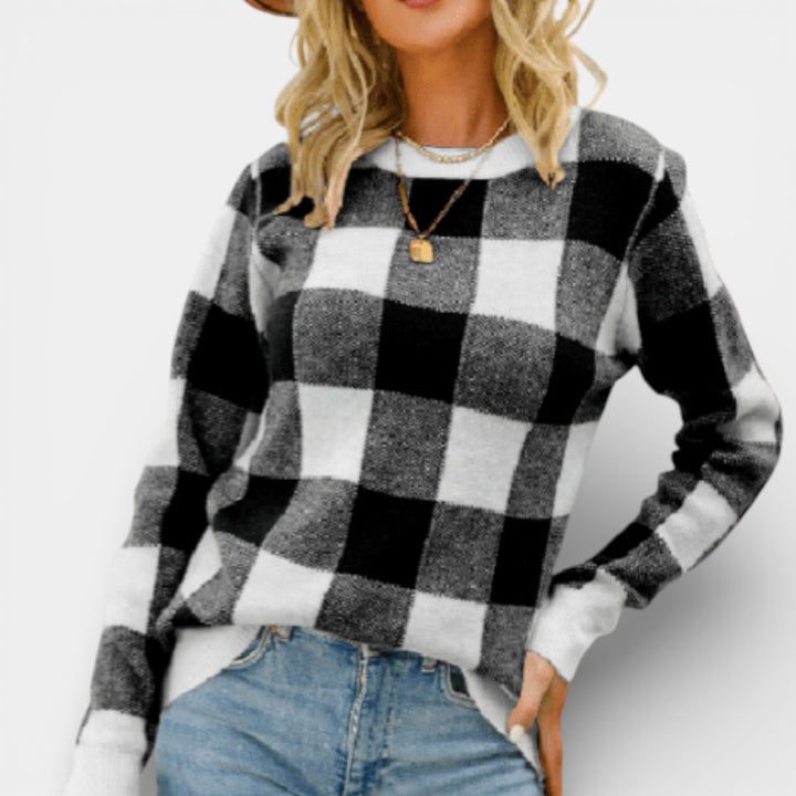 Kornelia – Kraciasty sweter z okrągłym dekoltem