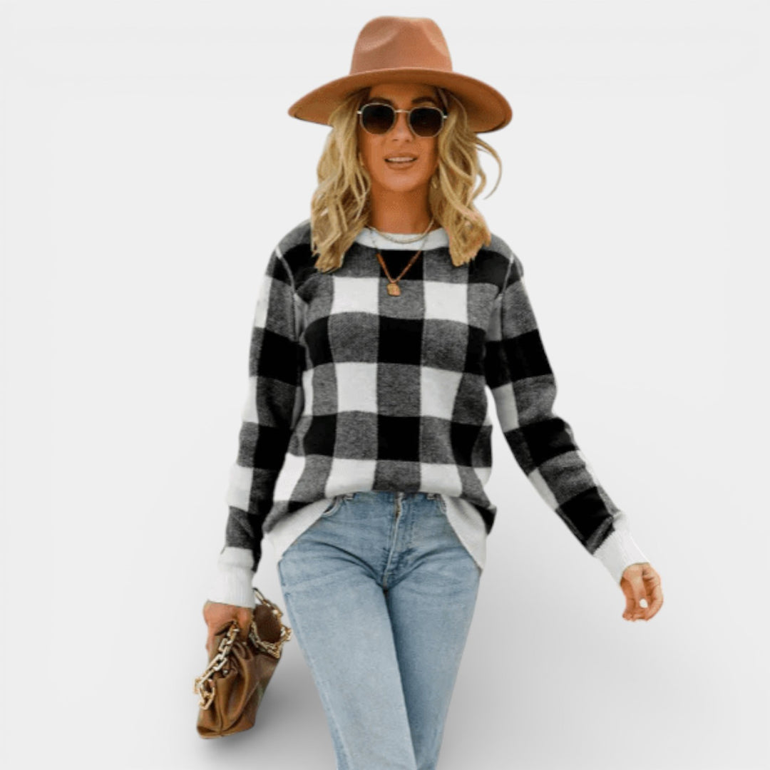 Kornelia – Kraciasty sweter z okrągłym dekoltem