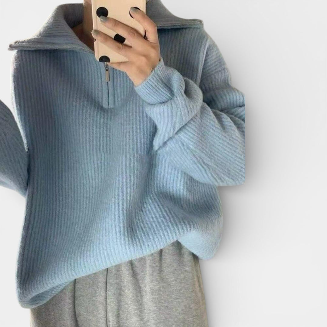 Irena – Sweter z półzamkiem i kołnierzem