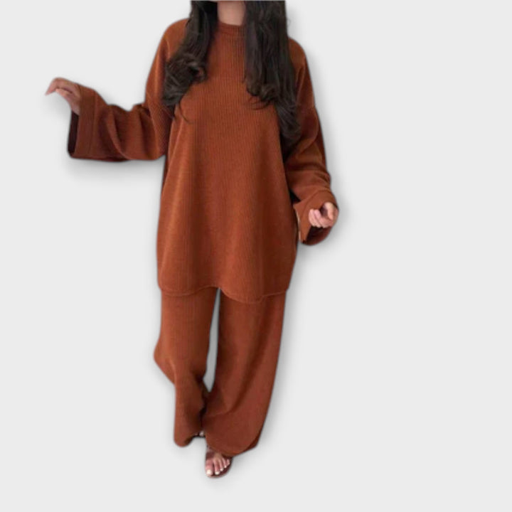 Ingrid - Zestaw w rozmiarze oversize - Styl prążkowany