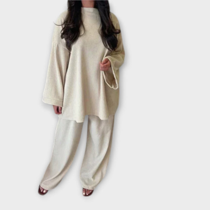 Ingrid - Zestaw w rozmiarze oversize - Styl prążkowany