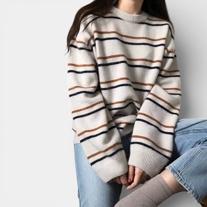 Halszka – Oversize sweter w paski